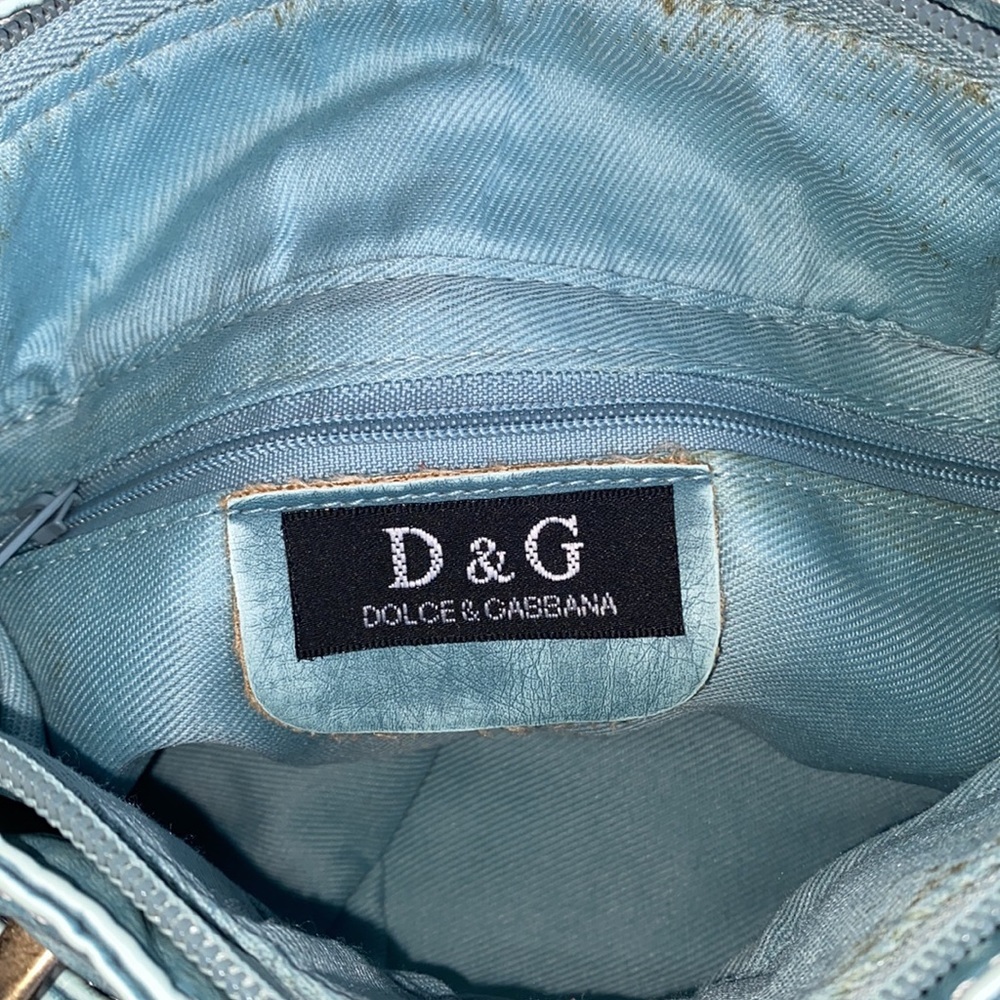 Small Hand Bag - Picture 10 of 11